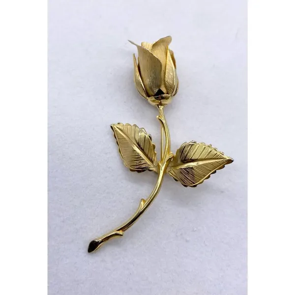 Vintage Gold Plated Rose Brooch Detailed Stem with Two Leaves 1960s Vintage Broo - Image 2