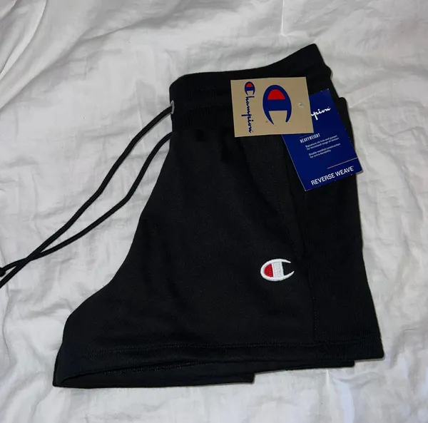 Champion Shorts Women - Image 2