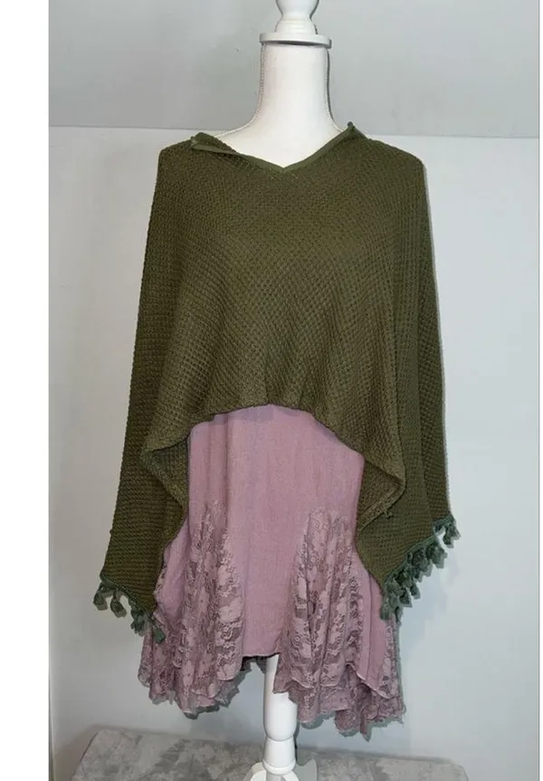 Women's Caramela Olive Green Knit Poncho Shrug Poncho - Image 2