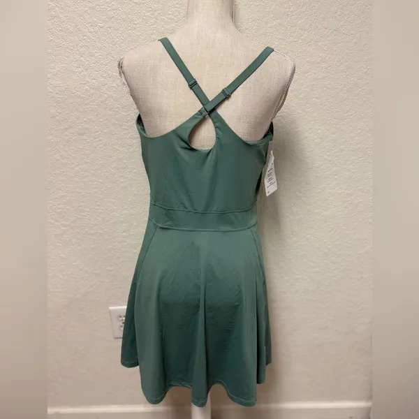 NWT PERSIT Green Tennis Dress Size Large - Image 4
