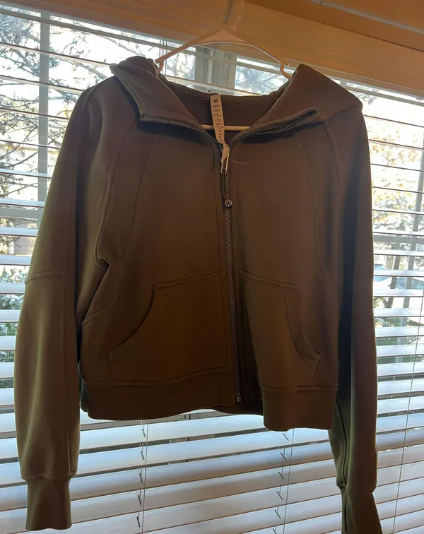 Lululemon light/forest green cropped full zip scuba. Size XS/S. - Image 3