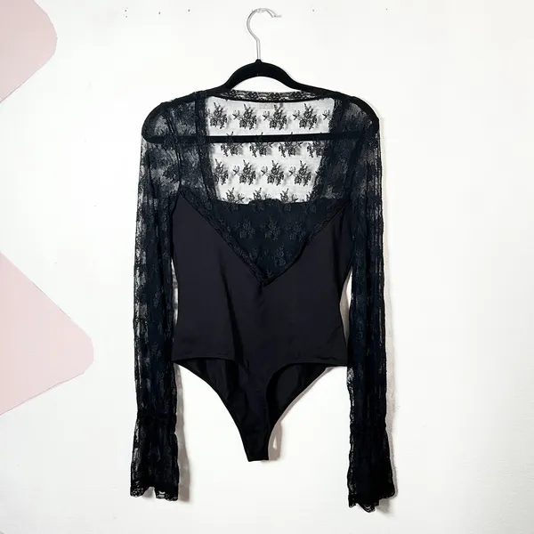 Intimately Free People Black Lace‎ Top Sz Medium Goth Festival Boho - Image 2
