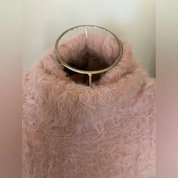 American Eagle Outfitters Teddy Eyelash Turtleneck Sweater Size Medium Pink - Image 5