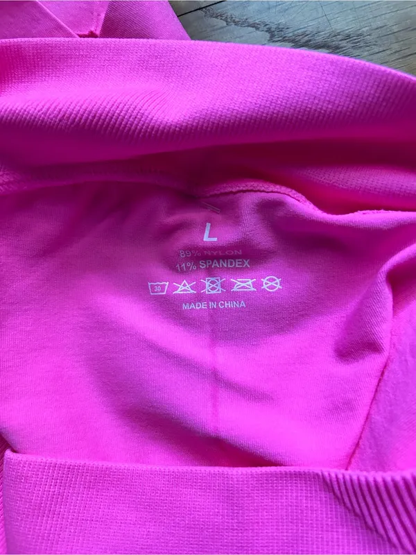 Seamless High-Rise Bike Shorts in Hot Pink - Image 3