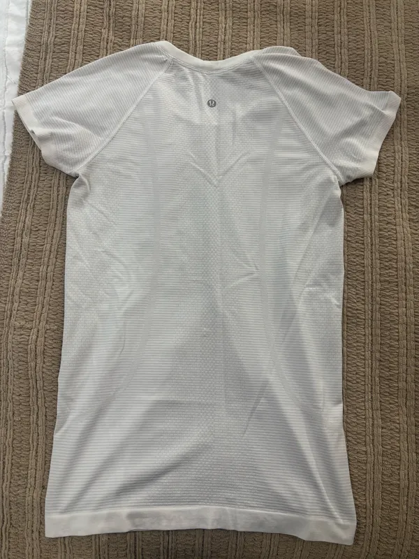 Lululemon White Swiftly Tech - Image 2