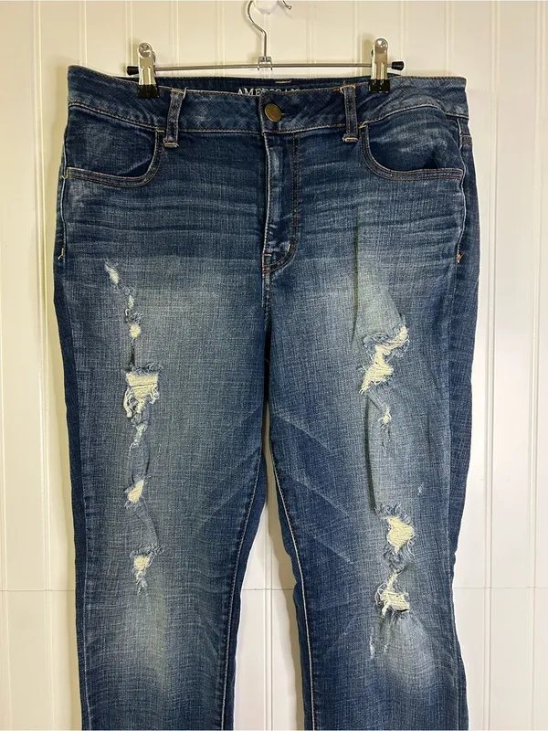 American Eagle Distressed Super Stretch Hi-Rise Jeggings Size 14 - Image 2