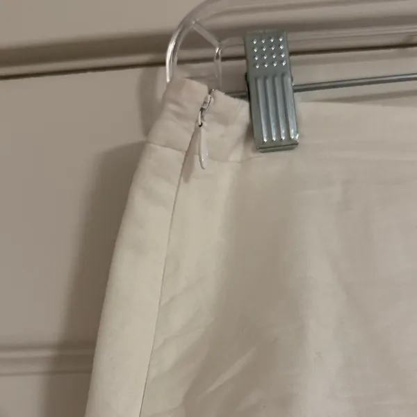 Ann Taylor Elegant White Lined Tiered Skirt - Image 5