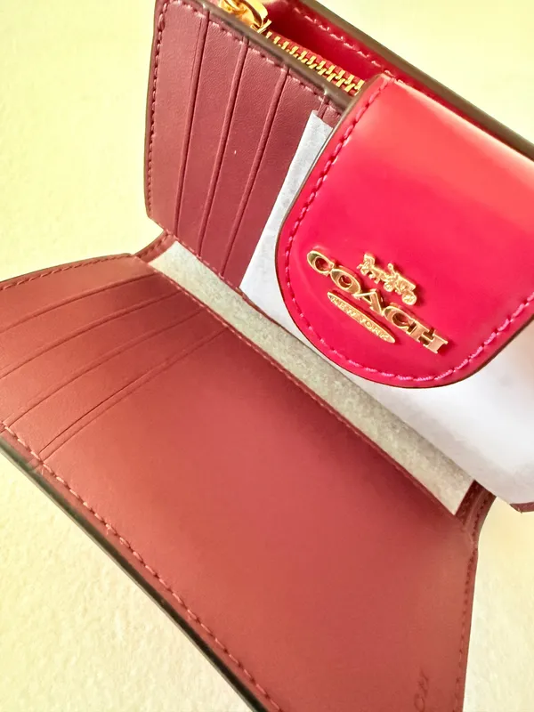 coach Medium Corner Zip Wallet cw526 - Image 4