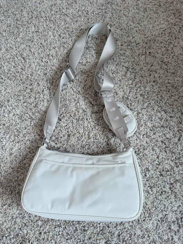 Lululemon Crossbody Bag - Image 3