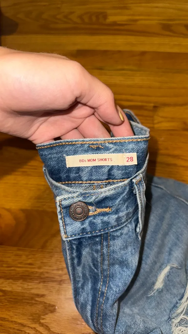 Levi’s Mom Shorts Jean Denim - Image 2