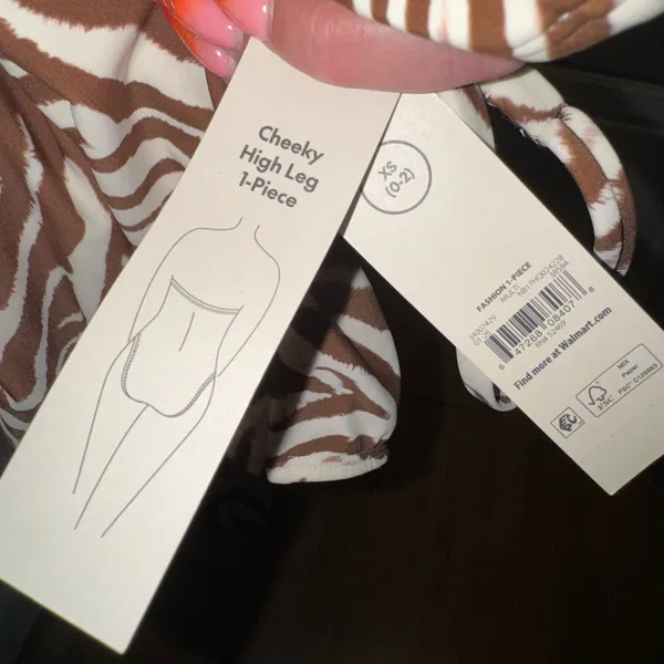 No Boundaries Keyhole one piece swimsuit - Image 10