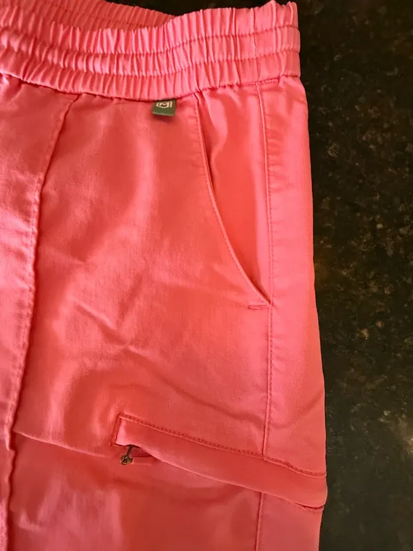 MEDICLO TENCEL™ Sicily‎ ‎ Pintuck Tapered Scrub Pants - Image 2