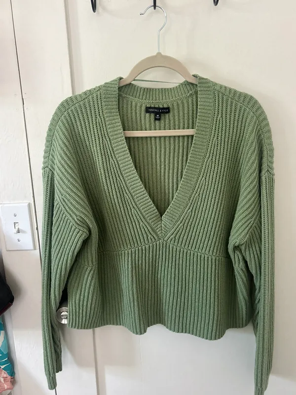 Green Kendal And Kylie V Neck Sweater - Image 6