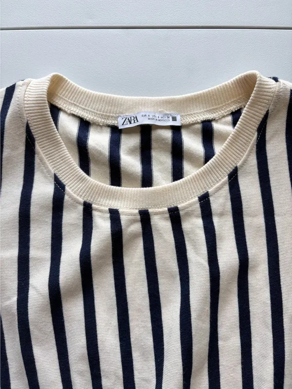 Zara Navy and Cream Striped Top Sz S - Image 2