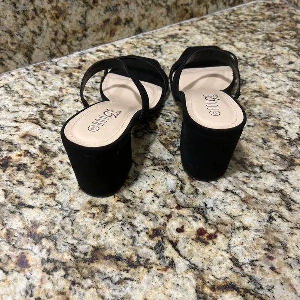 Rouge Helium Black Strappy Heels size 9 Like New - Image 6