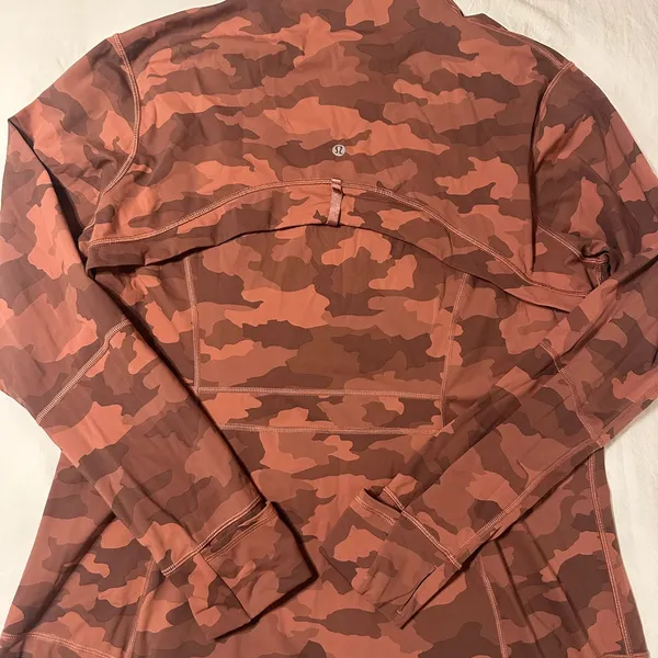 lululemon athletica Pink Camo Zip-Up Jacket - Image 5