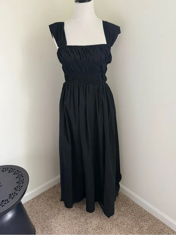 Pomander Place Tuckernuck Noah Smocked Midi Long Dress in Black Size Small - Image 4