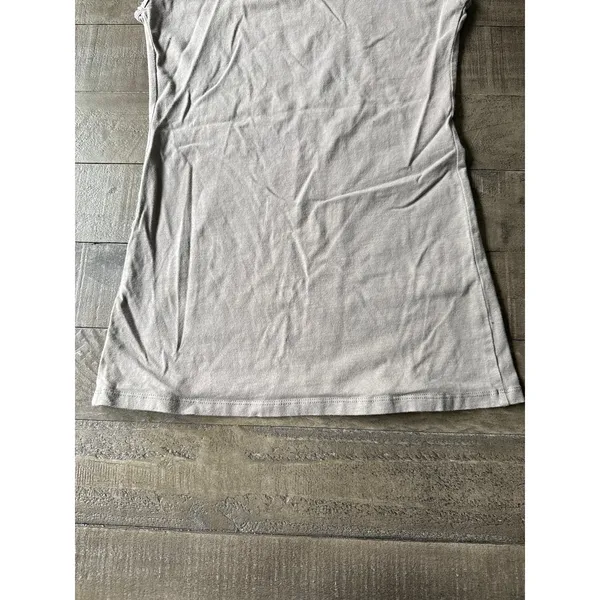 Bella Bird Women's Gray Basic Tee Tank Top‎ size Small - Image 7