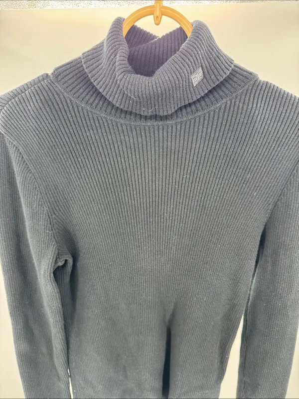 Lauren Ralph Lauren Ribbed Turtleneck Sweater Black M fall winter minimalist - Image 7