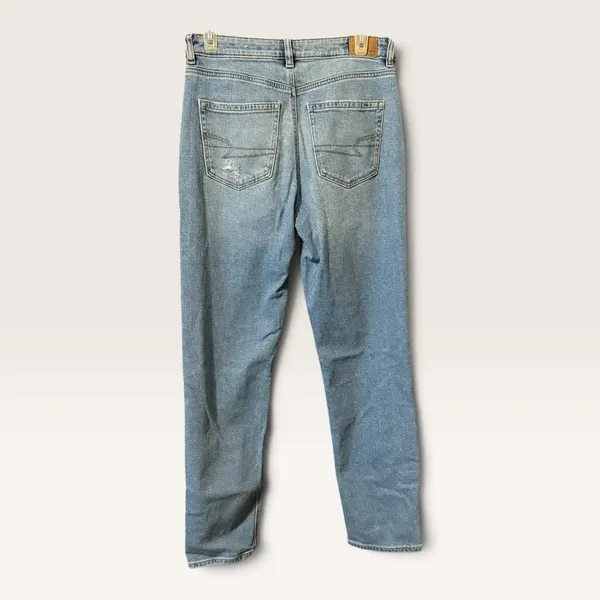 American Eagle Mom Jean Size 6 Long Light Wash Blue Distressed High Rise Stretch - Image 4