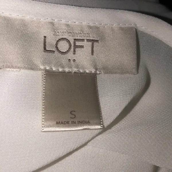 ANN Taylor LOFT size small white sheer top - Image 3