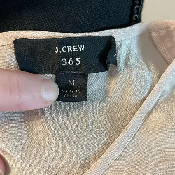 J. Crew Women's Soft Pink Short Sleeve Silk Blouse Size M - Image 3
