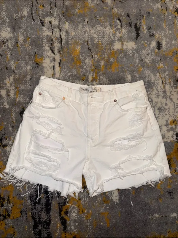 NWT We The Free People Maggie White Distressed Shorts size 26 - Image 3