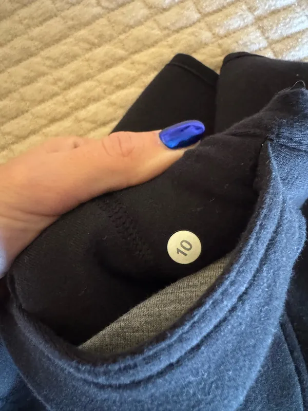Lululemon - Image 6