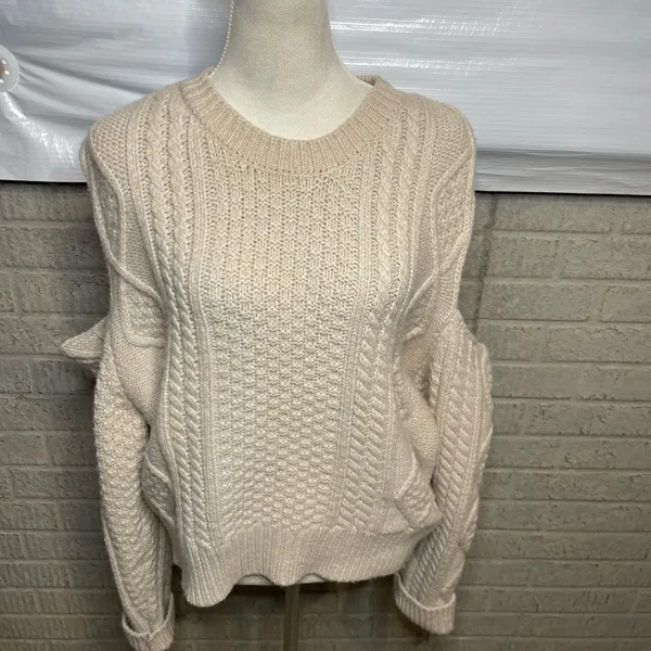 [BLANKNYC] Beige Crew Neck Cable Knit Cut Out Cold Shoulder Sweater Size Large‎ - Image 3