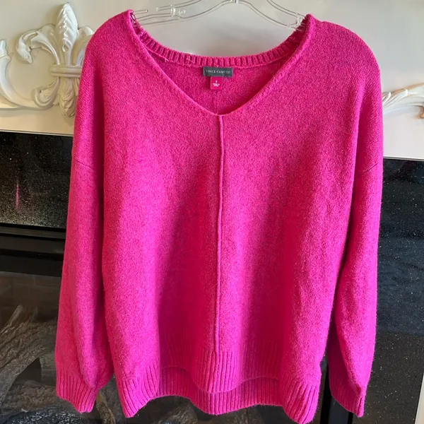 Vince Camuto Bright Pink Lightweight Sweater V Neck Womens Small Oversized - Image 2