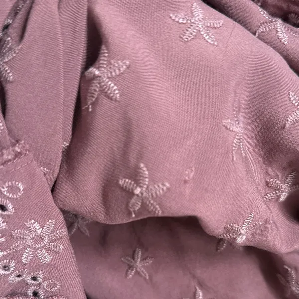Torrid Dusty Rose Embroidered Blouse Boho Top with Ruffle Sleeves - Image 8