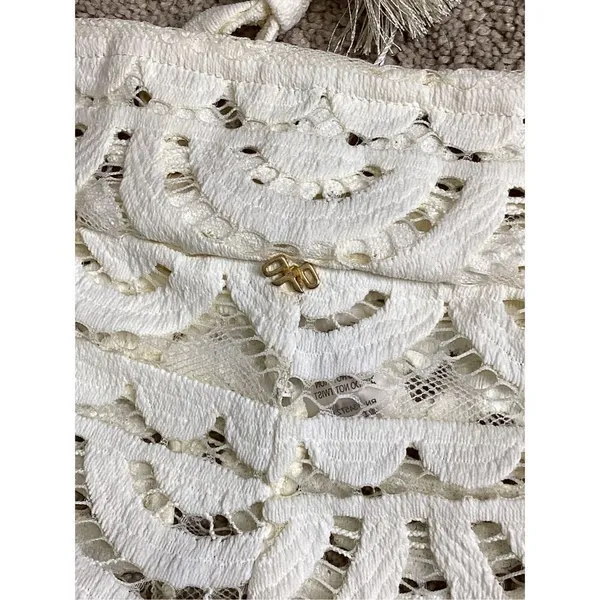 New. Pilyq ivory lace coverup shorts. Retails $144. XS/S - Image 10