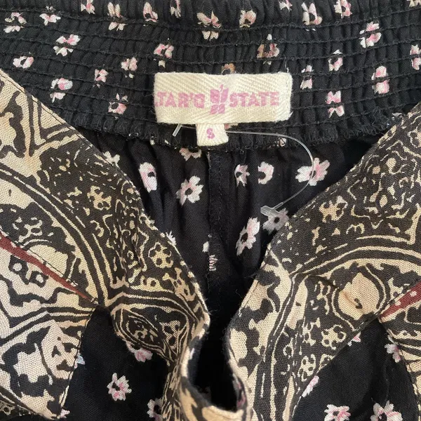 Altar'd State Grunge Boho Floral Shorts - Image 4