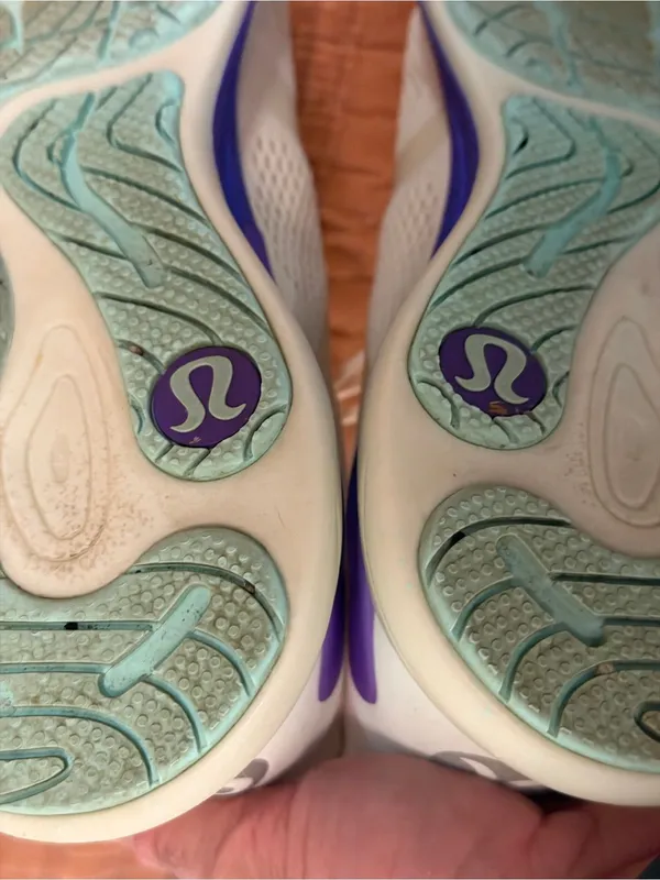 Lululemon Running Shoes white with Purple Accent sz 8.5 - Image 4