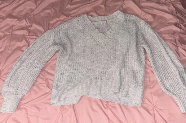 Oversized White Sweater Size M - Image 2