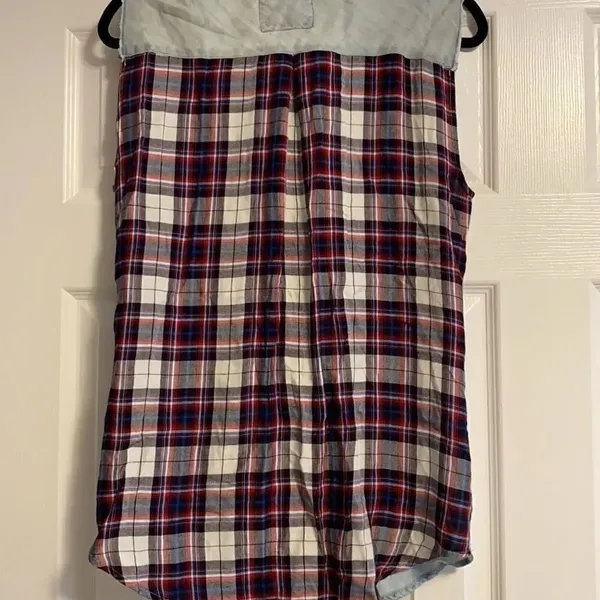 Rails Denim & Plaid Button Down Sleeveless Top - Image 6