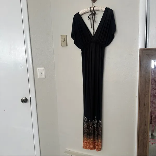 Chic Black and Orange Maxi Dress - Image 7