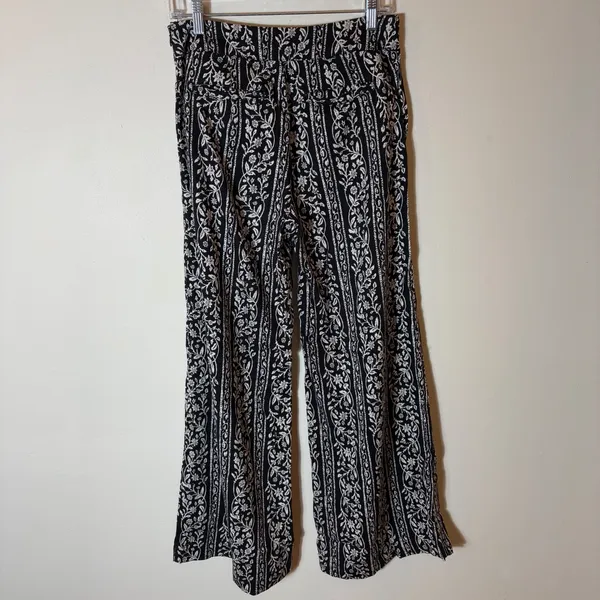 Abercrombie & Fitch Black Floral Print Wide Leg Boho Casual Pants Size‎ 2 - Image 2