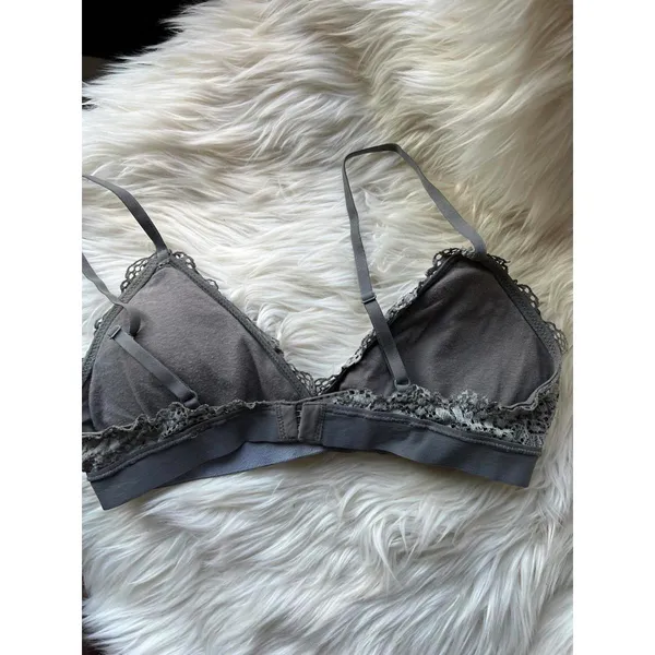 Gray Lace Trim Bralette with Adjustable Straps - Image 5