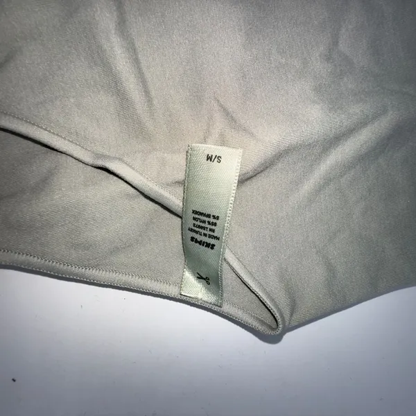 SKIMS Mock Neck Sleeveless Essentials‎ Bodysuit Agave Green Size S/M NIB - Image 6