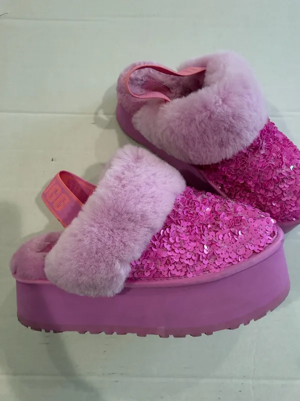 UGG funkette chunky sequin pink sleeper size 8 - Image 4