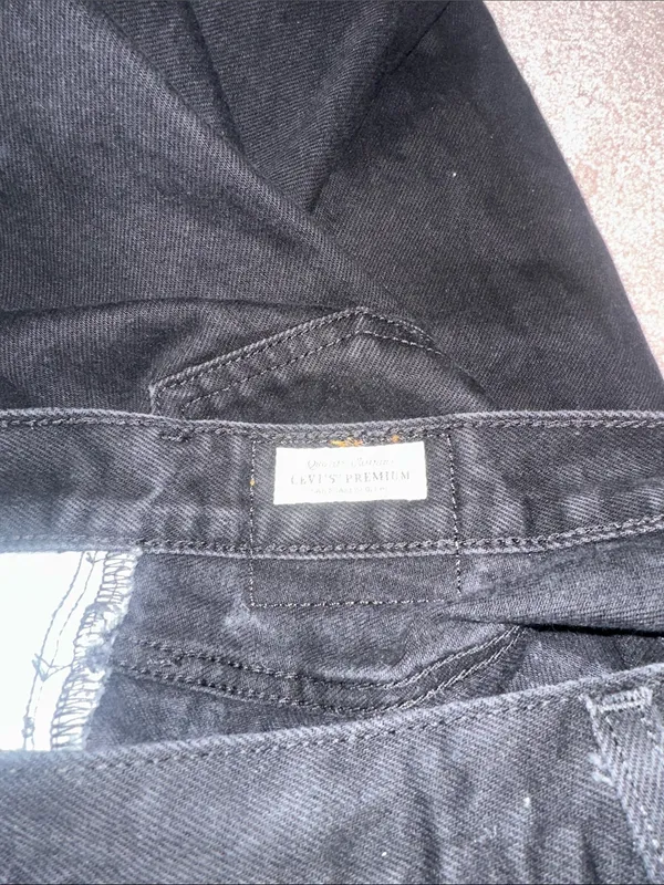 Levi’s 501 Straight Leg 5 Button Closure Black Strigid Jeans - Image 6