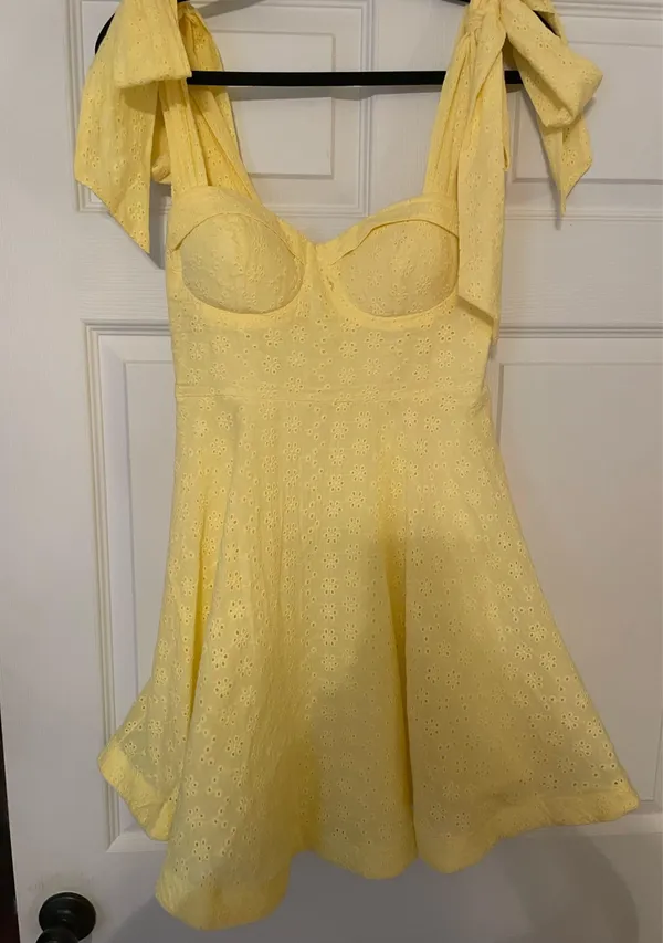 Showpo Yellow Dress - Image 3