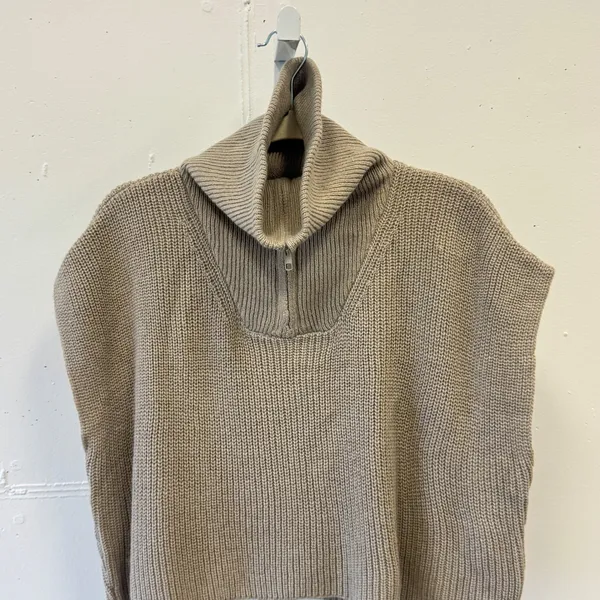 NWT Miss Love Taupe Ribbed Quarter Zip BoxySweater Vest SWT8095 Small - Image 3