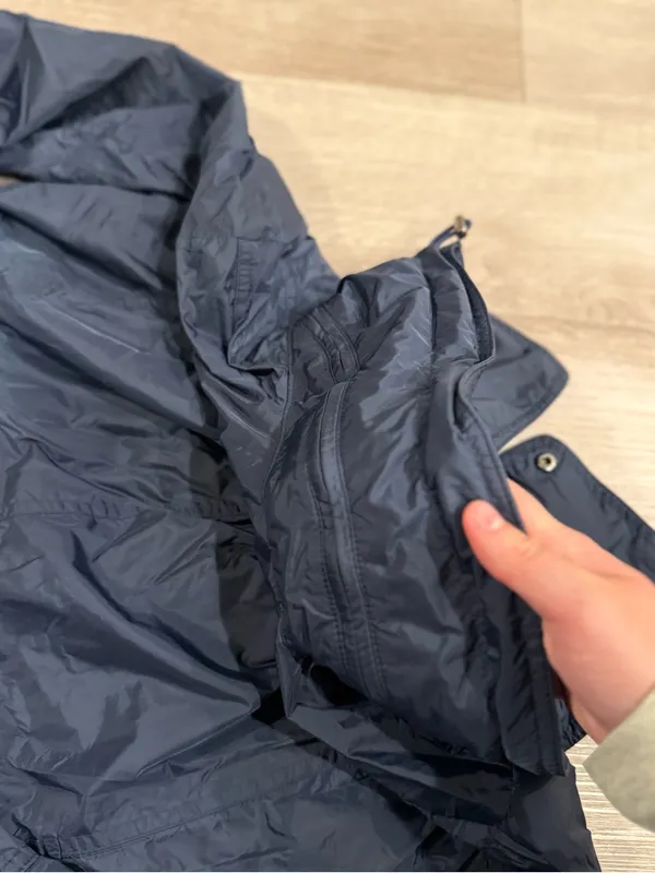 Burberry Brit Women's Navy Blue Utility Hooded Jacket: Size XS-S - Image 13