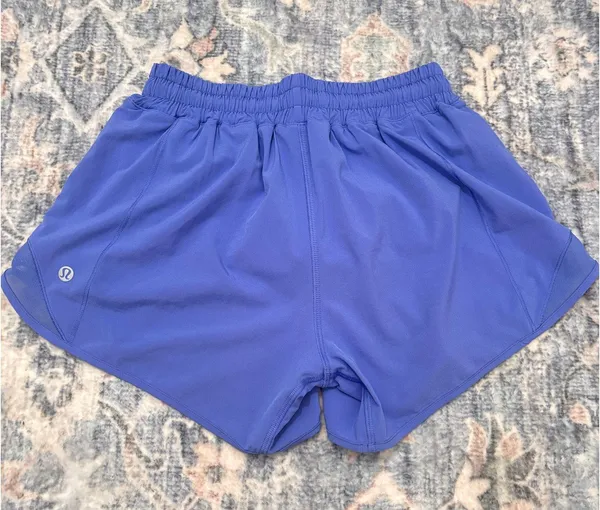 Lululemon Shorts Hotty Hot 4" Low-Rise - Image 2