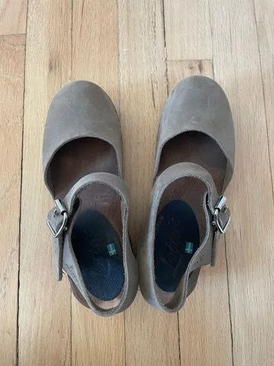 Lotta Low Wood Clogs In Taupe Oiled Nubuck - Image 7