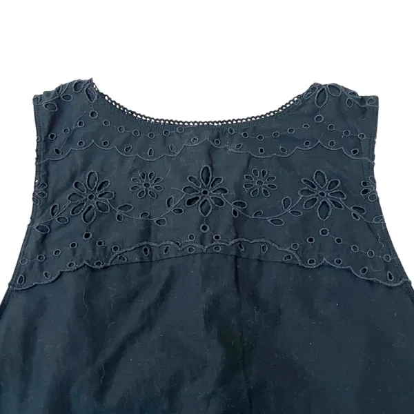 Hollister (L) Cotton Flower Cut Out Embroidered Overlay Sleeveless Top Blouse - Image 10