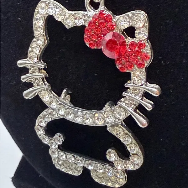 Rhinestone Hello Kitty Pendant Necklace with Red Bow and Silver Chain - Image 3