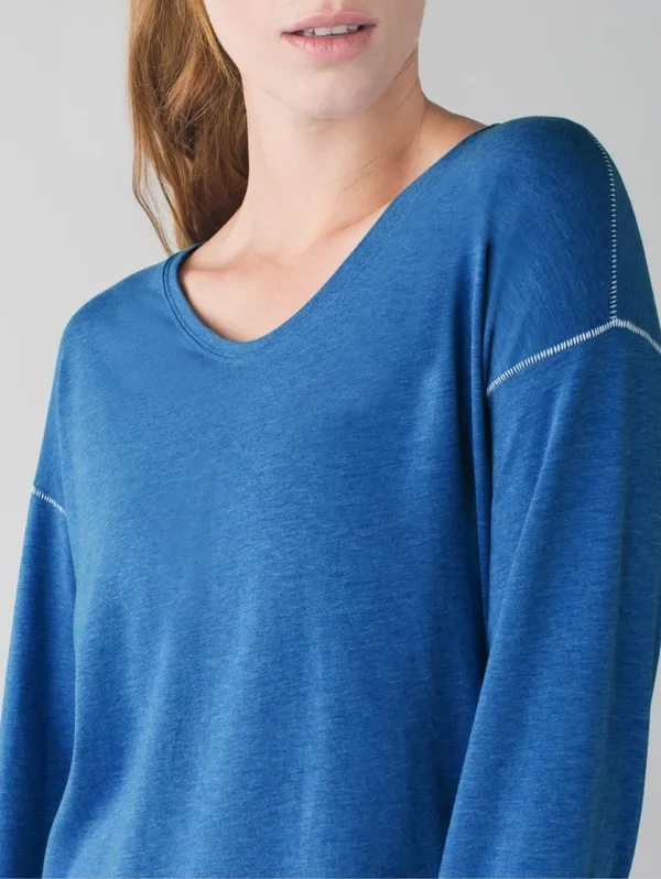 Lululemon Weekend Long Sleeve Heathered Pipedream Blue - Image 3